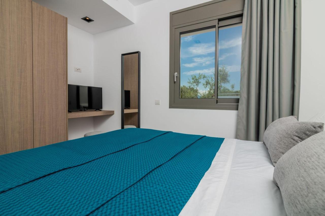 Antonia Villa - Luxurious Serenity With Private Pool, By Zantewize Kalipádhon Exteriér fotografie