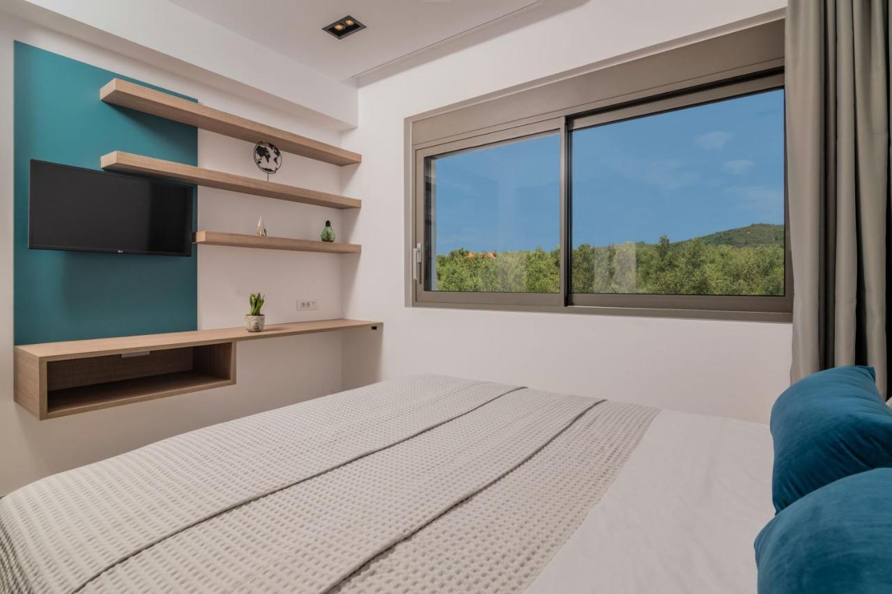Antonia Villa - Luxurious Serenity With Private Pool, By Zantewize Kalipádhon Exteriér fotografie