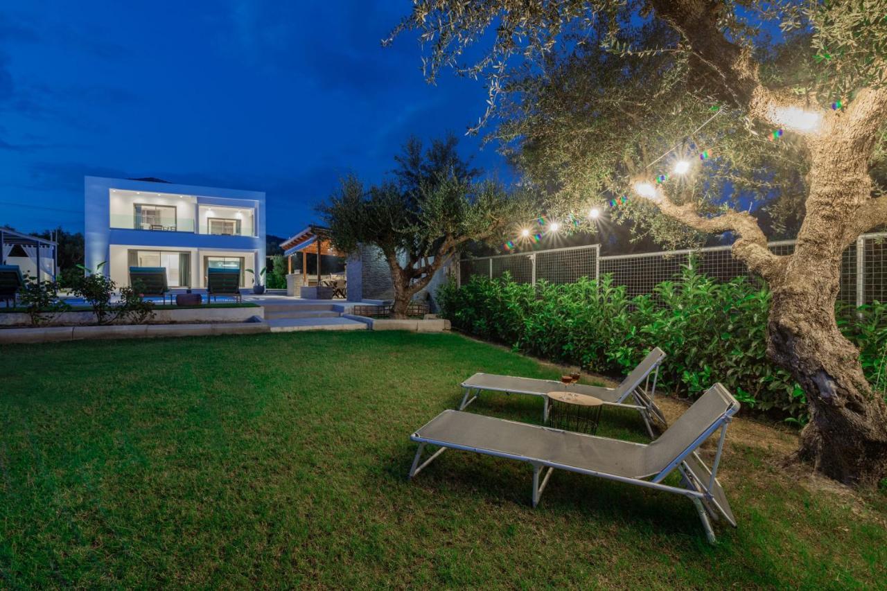 Antonia Villa - Luxurious Serenity With Private Pool, By Zantewize Kalipádhon Exteriér fotografie